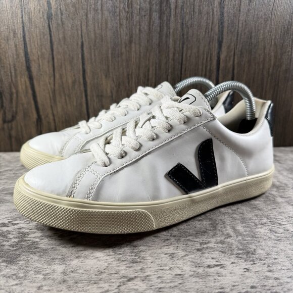 VEJA Esplar Leather Sneakers White Black Low Top Lace Up Women's 36/US 5 - Picture 2 of 10